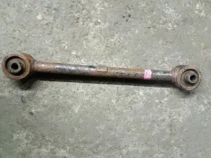 Рычаг задний Toyota Land Cruiser (100) 1998-2007 2004 4871060070 ВНЕДОРОЖНИК 4.7 I 2UZFE