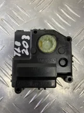 Моторчик заслонки печки Toyota Land Cruiser 200 (2008-2021) 2010 0638001100 4.5 D 1VDFTV