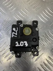 Моторчик заслонки печки Toyota Land Cruiser 200 (2008-2021) 2010 0638001030 4.5 D 1VDFTV