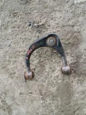 Рычаг передний правый Toyota Land Cruiser Prado 120 (2002-2009) 2008 4861060050 ВНЕДОРОЖНИК 4.0 I 1GRFE