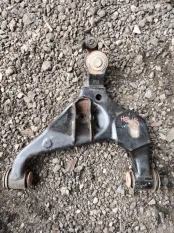 Рычаг передний правый Toyota Hilux (2005-2015) 2014 480680K040 3.0 D 1KDFTV