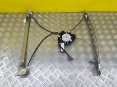 Стеклоподъемник передний правый Chrysler Voyager III 1995-2001 1998 K68037296AA