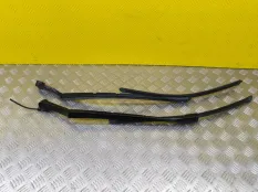 Щеткодержатель (поводок стеклоочистителя, дворник) Zeekr 001 2022 888001006