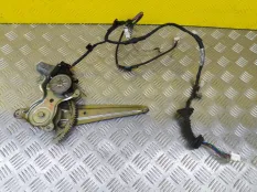 Стеклоподъемник электр. передний правый Toyota Hilux (2005-2015) 2014 698100K041 ПИКАП 2.5 D 2KDFTV