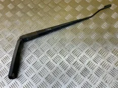 Щеткодержатель (поводок стеклоочистителя, дворник) Chrysler Grand Voyager V (2008-2015) 2009 68028445AA МИНИВЭН 2.8 D