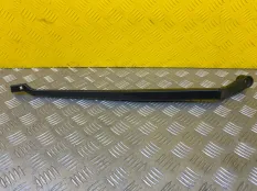 Щеткодержатель (поводок стеклоочистителя, дворник) Zeekr 009 (2022-н.в) 2024 8889551956 МИНИВЭН