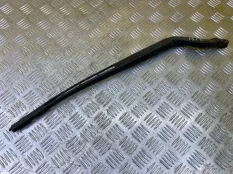 Щеткодержатель (поводок стеклоочистителя, дворник) Toyota Tundra II (2006-2022) 2015 852210C020 ПИКАП 5.7 I 3URFBE