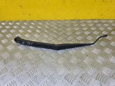 Щеткодержатель (поводок стеклоочистителя, дворник) Toyota Hilux (2015-2021) 2017 852210K230 ПИКАП 2.4 D 2GDFTV