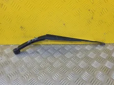 Щеткодержатель (поводок стеклоочистителя, дворник) Toyota Hilux (2015-2021) 2017 852110K180 ПИКАП 2.4 D 2GDFTV
