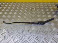 Щеткодержатель (поводок стеклоочистителя, дворник) Dacia Duster 2010-2017 2016 288811490R 1.6 I