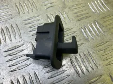 Крючок для одежды Land Rover Discovery V (2016-н.в.) 2018 BN 3.0 D 30DDTX