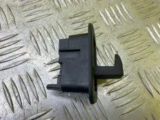 Крючок для одежды Land Rover Discovery V (2016-н.в.) 2018 BN 3.0 D 30DDTX