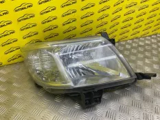 Фара правая Toyota Hilux (2005-2015) 2014 811100K400