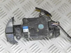 Радар Toyota Hilux (2015-2021) 2016 882100K010 2.4 D 2GDFTV