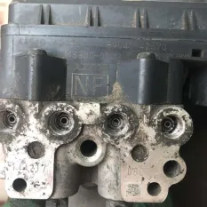 Блок ABS Toyota Rav 4 (CA40) (2012-2019) 2013 2.0 I