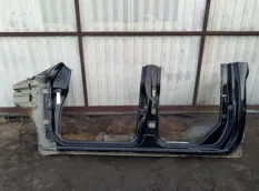 Порог левый Nissan Navara (D40) 2004-2015 2008 2.5 D YD25DDTI