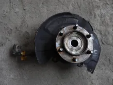 Кулак поворотный правый Toyota Hilux (2015-2021) 2019 43211KK010 2.4 D 2GDFTV