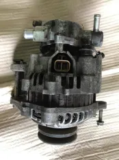 Генератор Mitsubishi L200 (1996-2006) 2001 MD366052