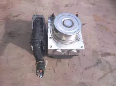 Блок ABS Mitsubishi L200 (2015-2022) 2016 11604040021 2.4 D 4N15