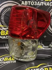 Фонарь задний правый Toyota Tundra II (2006-2022) 2010 815500C090