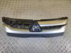 Решетка радиатора Mitsubishi L200 (2015-2022) 2019 ПИКАП 2.2 D 4N14