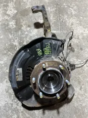 Кулак поворотный левый Toyota Hilux (2015-2021) 2020 43212KK010 2.4 D 2GDFTV