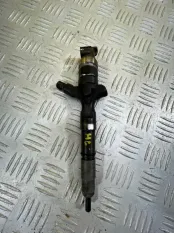 Форсунка топливная Toyota Hilux (2005-2015) 2012 236703040 3.0 D 1KDFTV