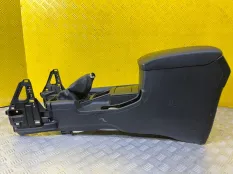 Подлокотник Toyota Land Cruiser Prado 150 (2009-2023) 2016 5891060070C0 2.8 D 1GDFTV