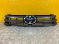 Решетка радиатора Toyota Hilux (2015-2021) 2020 ПИКАП 2.4 D 2GDFTV