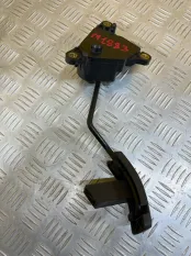 Педаль газа Nissan CABSTAR V (2006-2014) 2011 18005MB400 ГРУЗОВОЙ 2.5 D YD25DDTI