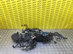 Блок предохранителей Toyota Sequoia II 2008 - 2022 2013 5.7 I 3URFE