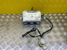 Подушка безопасности пассажирская (в торпедо) Toyota Hilux (2015-2021) 2017 2.4 D 2GDFTV