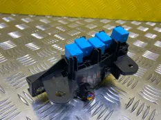 Блок предохранителей Toyota Hilux (2015-2021) 2017 2.4 D 2GDFTV