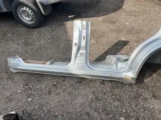 Порог левый Nissan Pathfinder (R51M) 2004-2013 2007 ВНЕДОРОЖНИК 2.5 D YD25DDTI