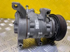 Компрессор кондиционера Toyota Hilux (2015-2021) 2019 883100KE30 2.4 D 2GDFTV