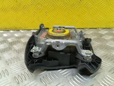 Подушка безопасности водителя Toyota Sequoia II 2008 - 2022 2008 451300C080C0 5.7 I 3URFE