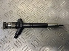 Форсунка Toyota Land Cruiser 200 (2008-2021) 2010 2367051030 4.5 D 1VDFTV