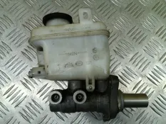 Цилиндр тормозной главный Toyota Sequoia II 2008 - 2022 2013 472010C070 5.7 I 3URFE
