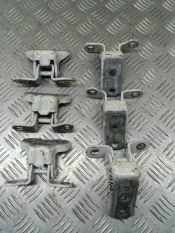 Петля двери Toyota Hilux (2015-2021) 2021 ПИКАП 2.4 D 2GDFTV
