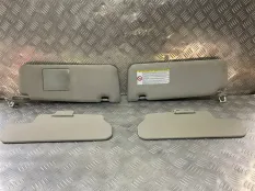 Козырек солнцезащитный Toyota Land Cruiser 200 (2008-2021) 2010 7432060B20B0 4.5 D 1VDFTV