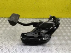 Педаль тормоза Chevrolet Tahoe IV (2014-2020) 2015 23362231 5.3 I L83