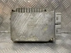 Блок управления двигателем Chrysler Voyager III 1995-2001 P04727273AB