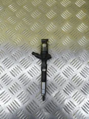 Форсунка топливная Toyota Hilux (2005-2015) 2011 2367030140