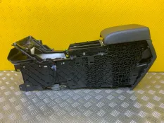 Подлокотник Land Rover Range Rover Evoque I (2011-2018) 2014 LR064895 2.2 D 224DT