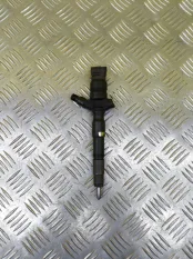 Форсунка топливная Toyota Hilux (2005-2015) 2012 2367030170