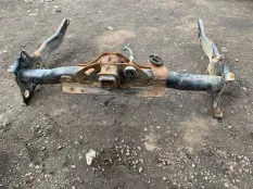 Прицепное устройство (фаркоп) Toyota Tundra II (2006-2022) 2008 519080C040 ПИКАП 5.7 I 3URFE