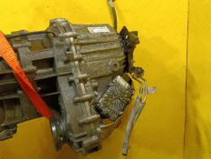 Раздаточная коробка Land Rover Discovery V (2016-н.в.) 2018 LR101747 3.0 D 30DDTX