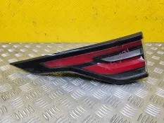 Фонарь задний левый Land Rover Discovery V (2016-н.в.) 2018 LR106847 3.0 D 30DDTX