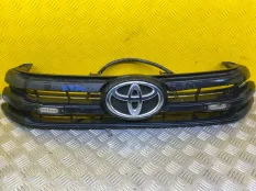 Решетка радиатора Toyota Hilux (2015-2021) 2017 531000KA70 ПИКАП 2.4 D 2GDFTV