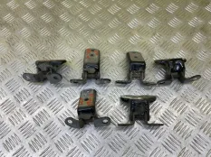 Петля двери Toyota Land Cruiser Prado 150 (2009-2023) 2011 6871012151 ВНЕДОРОЖНИК 4.0 I 1GRFE